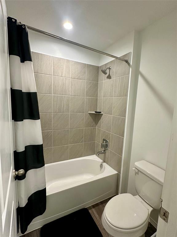 Building Photo - 807 Brazos Trl