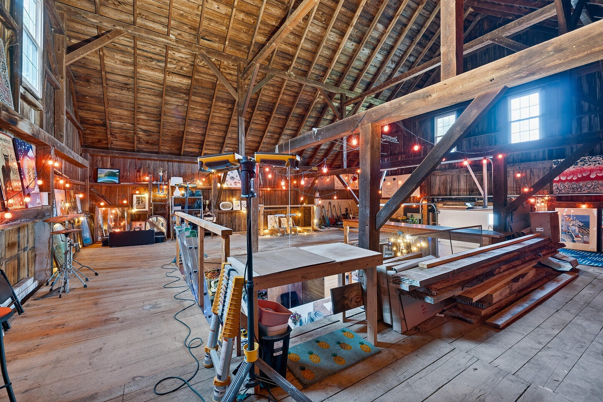 Building Photo - 464 Gray Rd