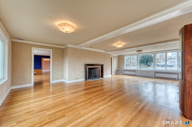 Building Photo - 23 Moulton Rd