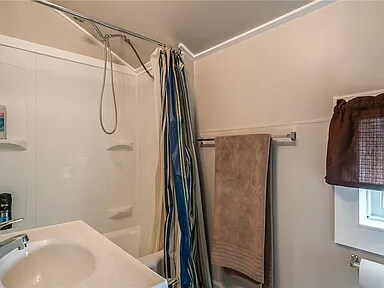 Building Photo - 10 North St