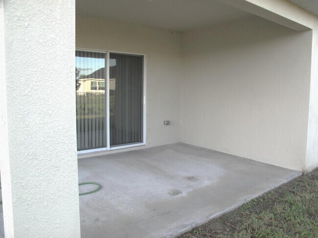 Building Photo - 12221 Nettuno Wy