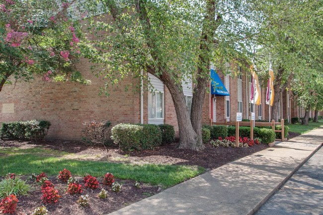 Building Photo - 520 Bellwood Rd