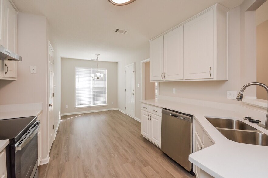 Building Photo - 4886 Buchli Ln