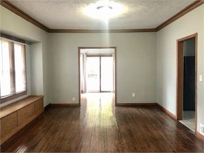 Building Photo - 647 Lincoln Ave NW