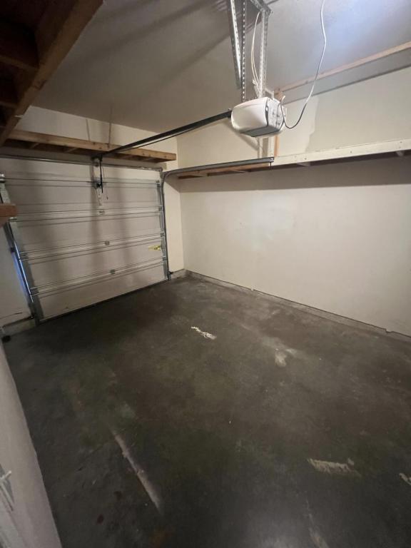 Building Photo - 778 SW 198th Pl