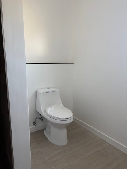 Building Photo - 11911 Stagg St