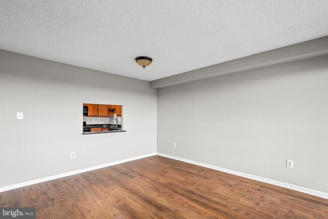 Building Photo - 3701 S George Mason Dr