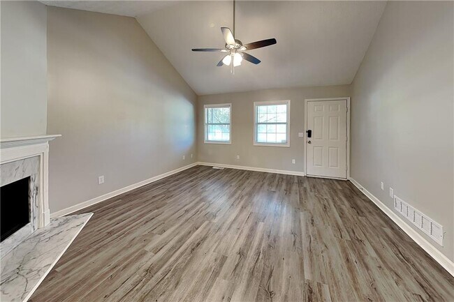 Building Photo - 3784 Cherokee Overlook Dr