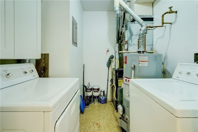 Building Photo - 584 Eastbrooke Ln
