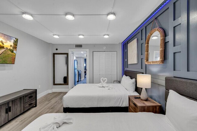 Building Photo - 2004 N Ocean Blvd