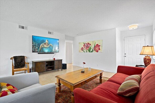 Building Photo - 12660 Shoreline Dr