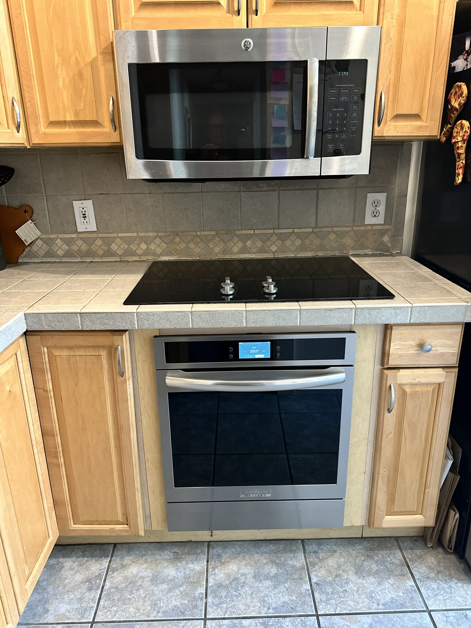 Building Photo - 298 Main St