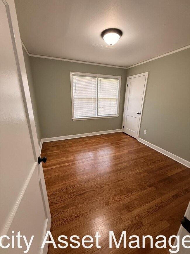 Building Photo - This Beauty Is Ready for Move In!!! Section 8 Welcomed!!!