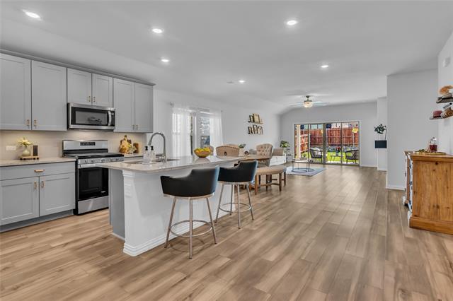 Building Photo - 2105 Bellatrix Dr