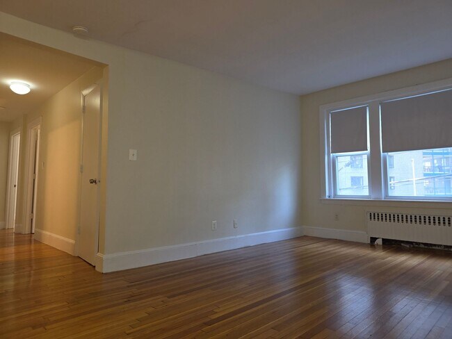 Building Photo - 40 Lancaster Terrace