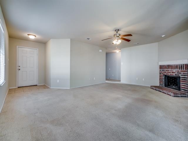 Building Photo - 76 Daisy Dr