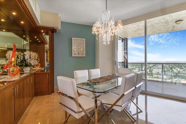 Building Photo - 3100 N Ocean Blvd