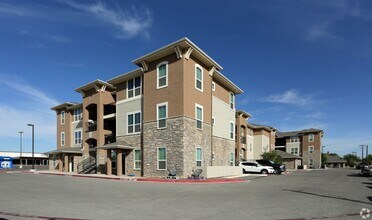 Building Photo - Westwood Villa
