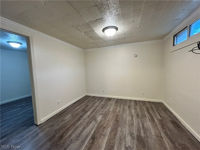 Building Photo - 106 Columbus Way