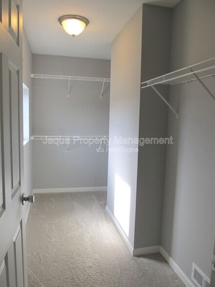 Building Photo - 3510 Summersong Path