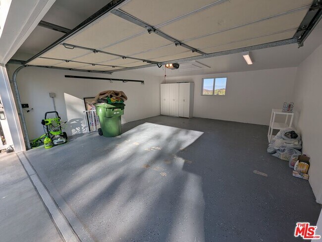 Building Photo - 21443 Iglesia Dr