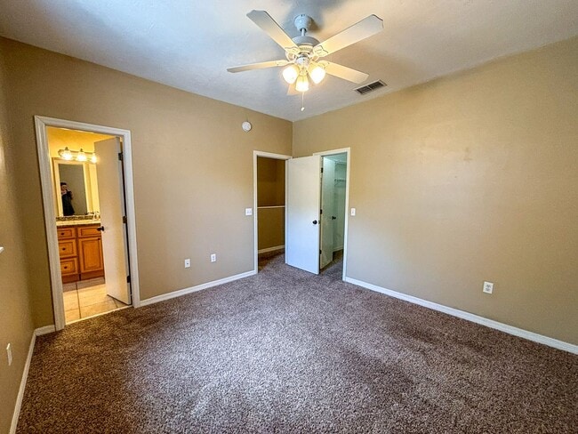 Building Photo - The Gables #29 - Pet Friendly!