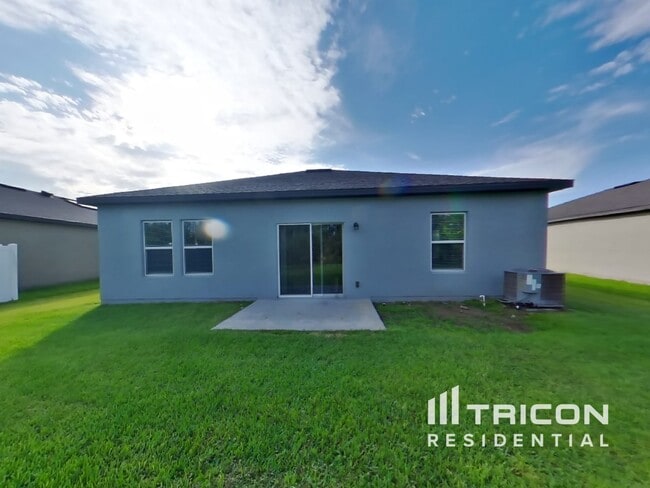 Building Photo - 2996 Neverland Dr