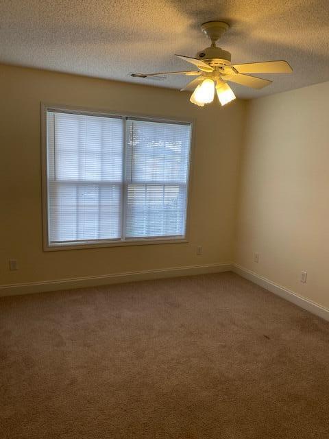 Building Photo - 3501 Beacon Dr