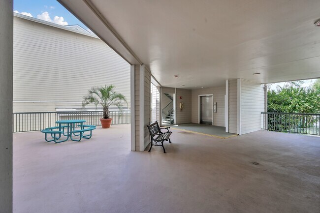 Building Photo - 12800 Melville Dr