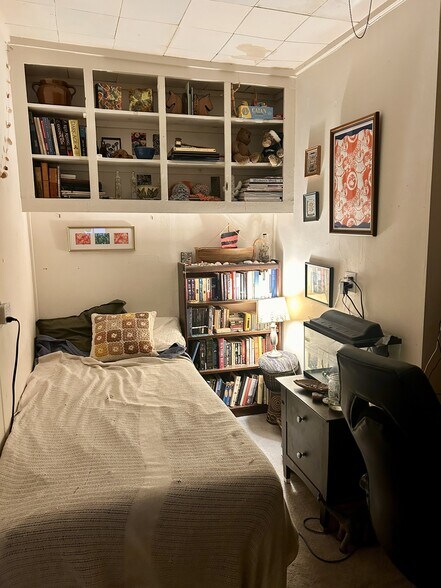 Building Photo - 22 Decatur St