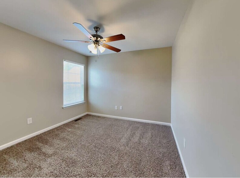 Building Photo - 3610 Brideveil Ct
