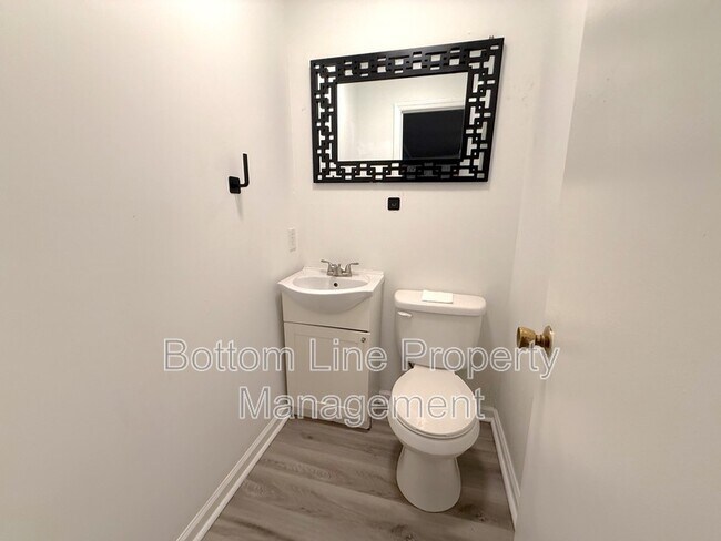 Building Photo - 9419 Brenda Ann Rd