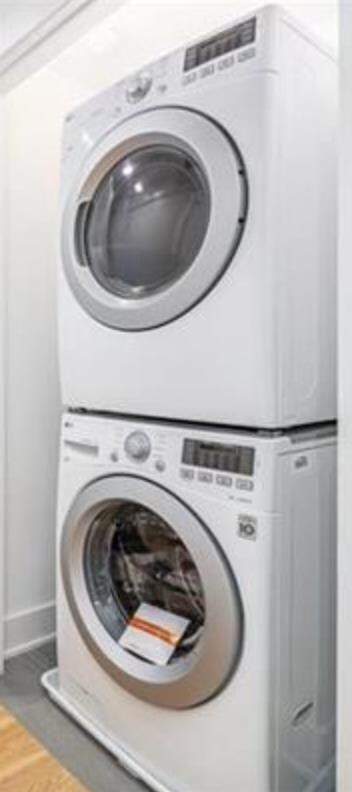 Building Photo - 1101 Grand St