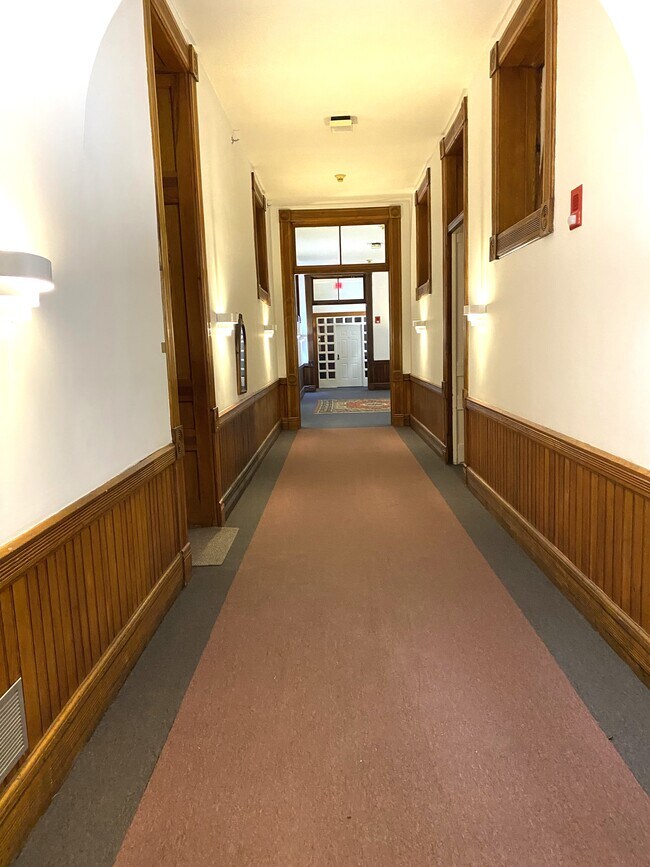Hallway leading to unit - 27 Hillside Pl