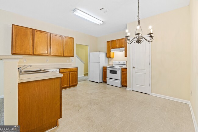 Building Photo - 1352 Rogers Trce