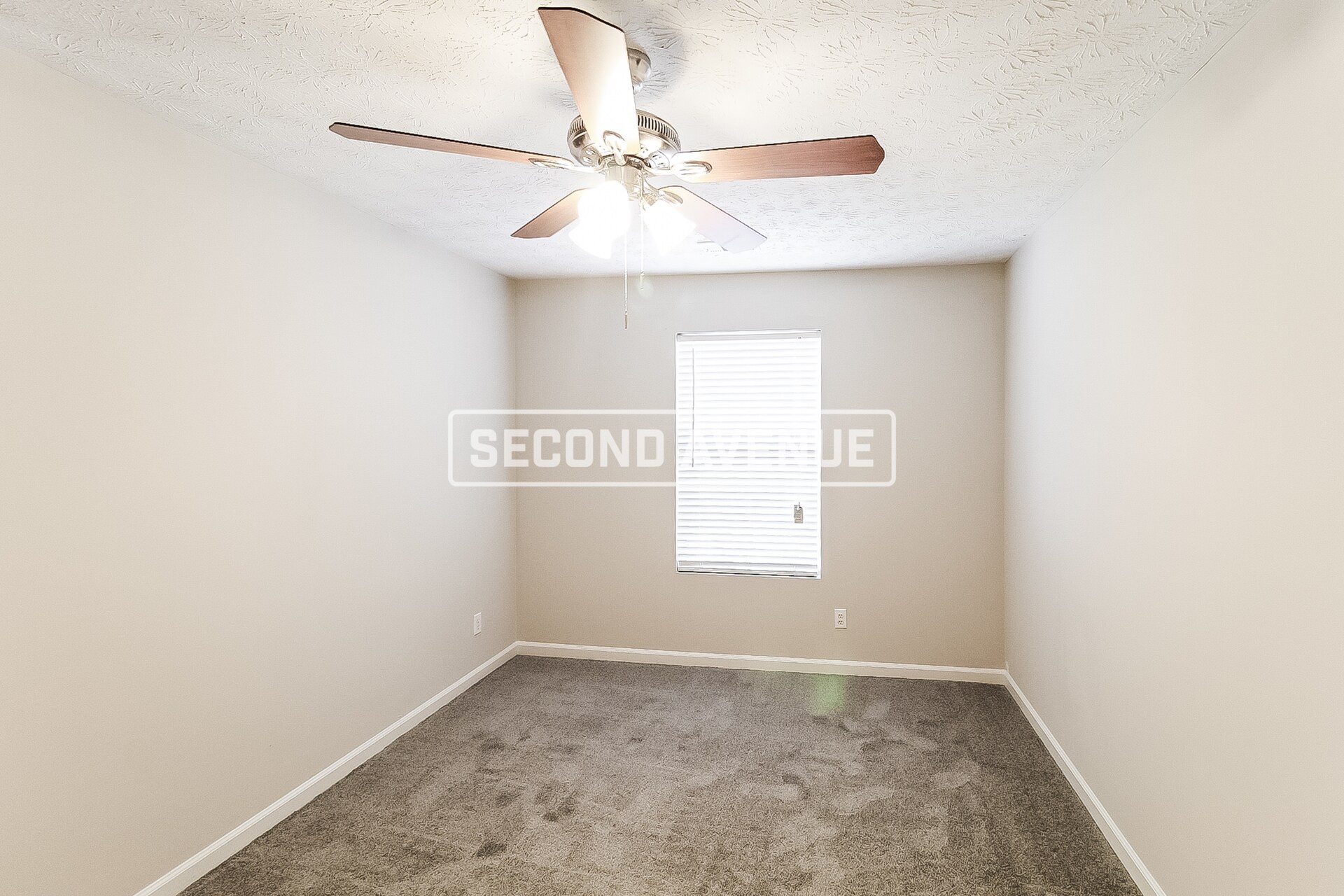 Building Photo - 6614 Rebecca Lou Ln