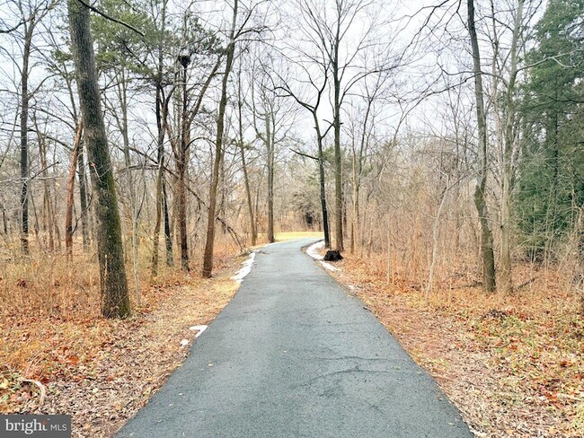 Building Photo - 43549 Coal Bed Ct