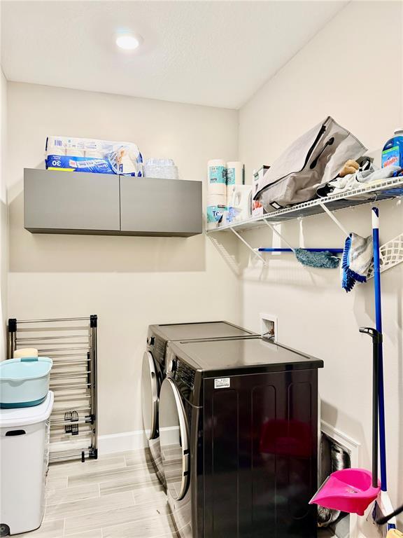 Building Photo - 6111 Mesa Gln