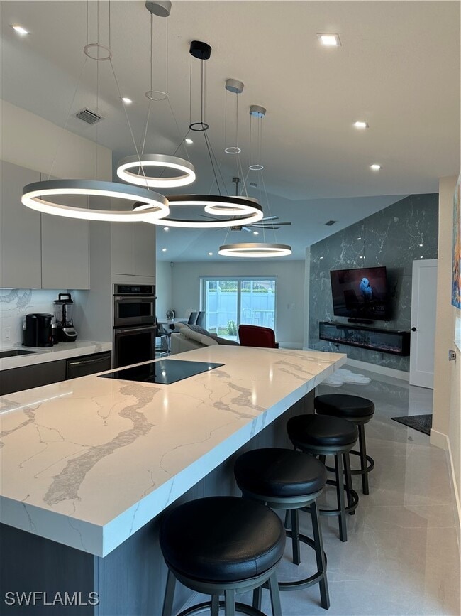 Building Photo - 1595 Whispering Oaks Cir