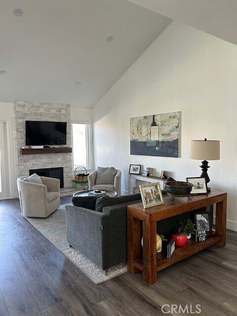 Building Photo - 813 Calle Vallarta