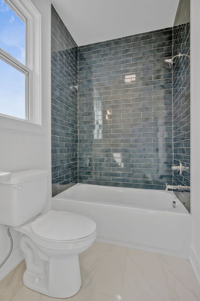 Building Photo - New Build in Old Hickory!