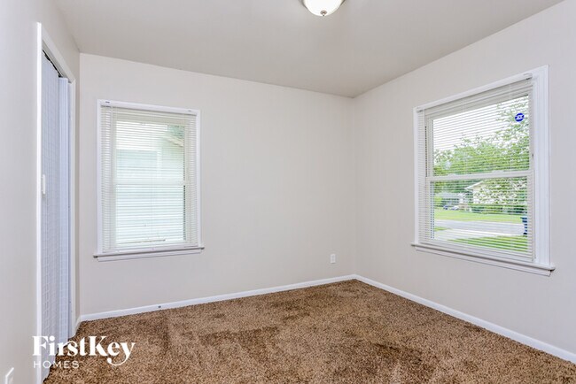 Building Photo - 1006 Aspen Dr