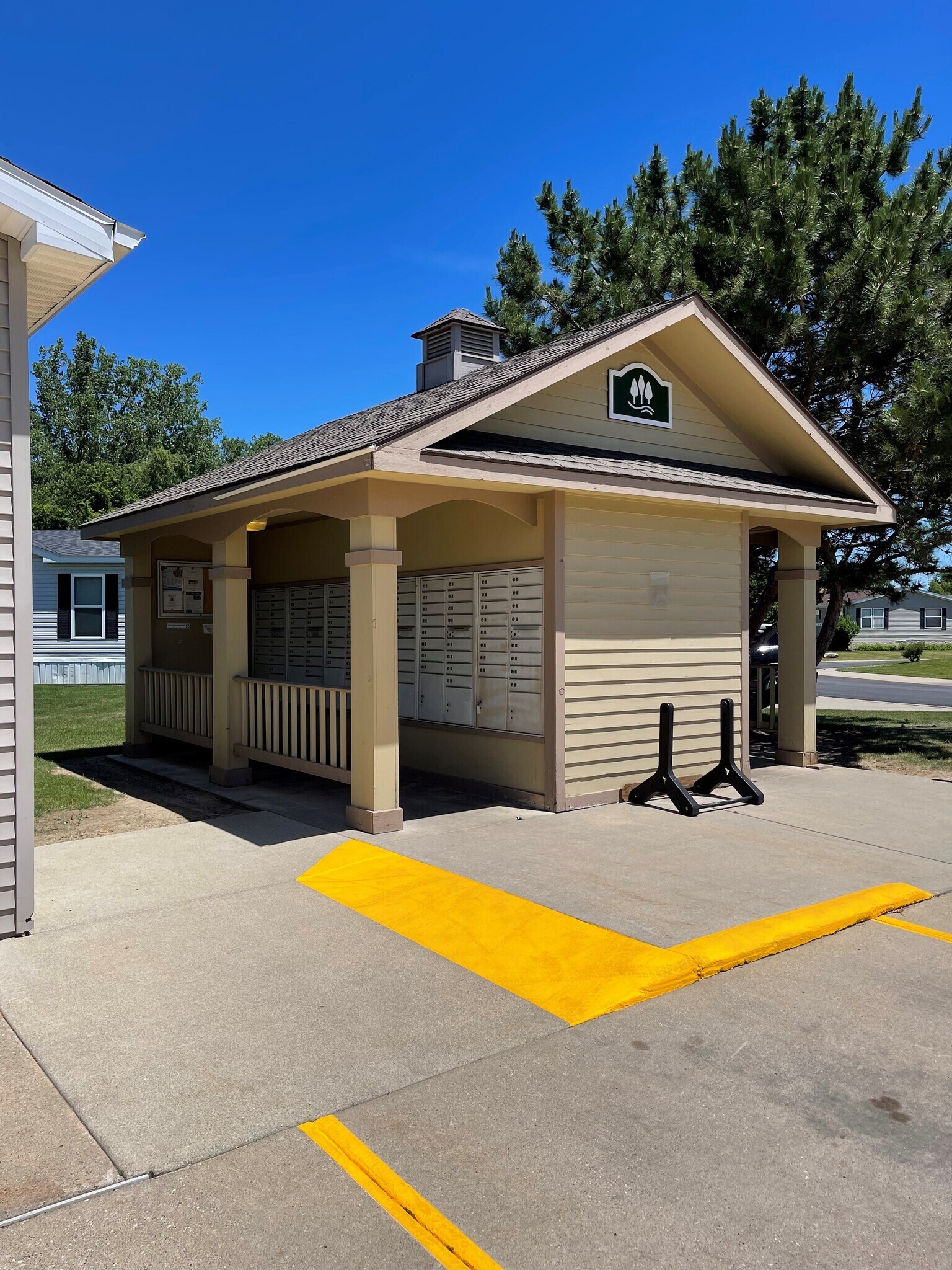 Building Photo - 69 Ashley Cir