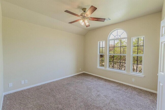Building Photo - 11505 Emerald Falls Dr