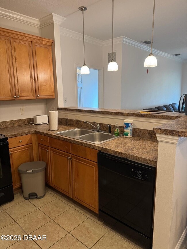 Building Photo - 1185 SW 9th Rd