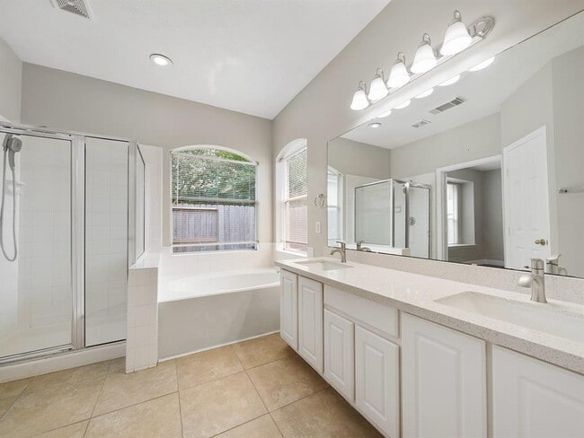 Building Photo - 4414 Casey Cir