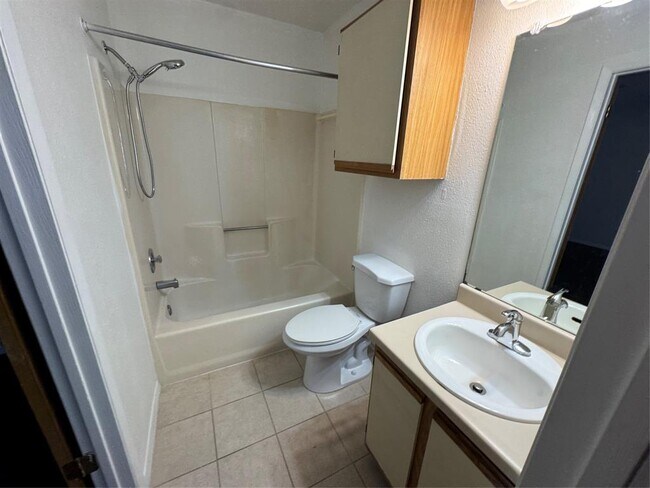 Building Photo - 2907 Jadewood Ct