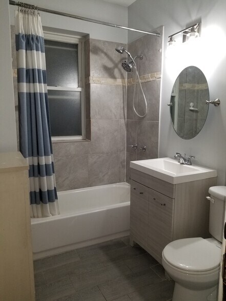 Bathroom - 4939 W Cornelia Ave