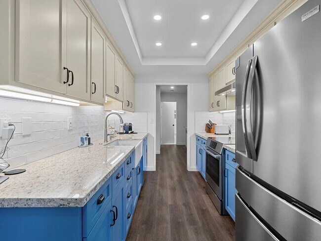 Building Photo - 4517 Collwood Ln