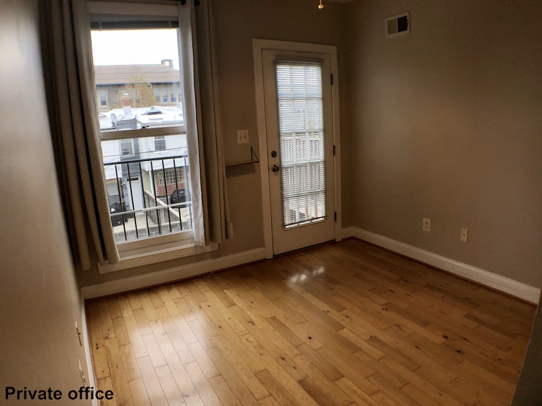 Building Photo - 27 N Glover St